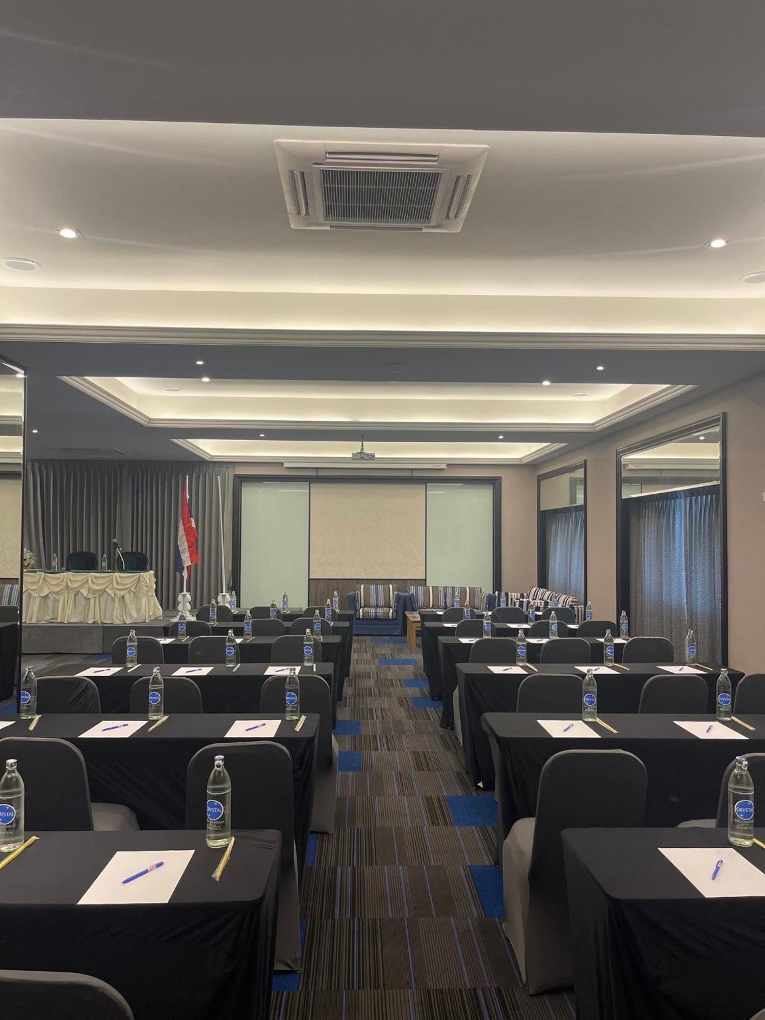 Witz Bangkok Ramkhamhaeng Hotel Luaran gambar