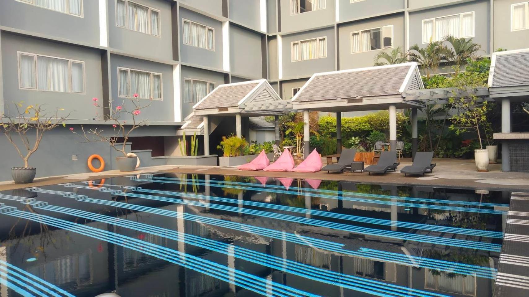 Witz Bangkok Ramkhamhaeng Hotel Luaran gambar